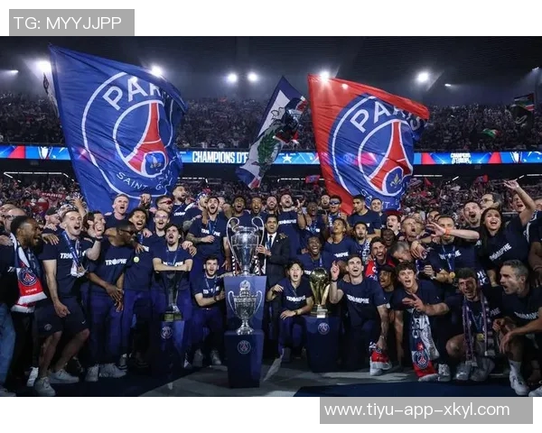 维蒂尼亚荣膺环足奖年度最佳中场助巴黎夺得六冠与欧国联冠军
