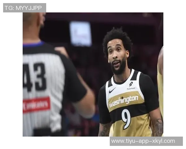 尚帕尼状态回暖全场表现出色14投8中三分命中率高达44砍下20分10板4助